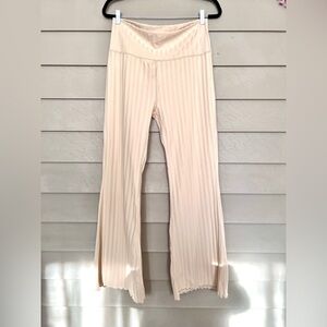 Offline by Aerie oatmeal color  pants size XL. NWOT